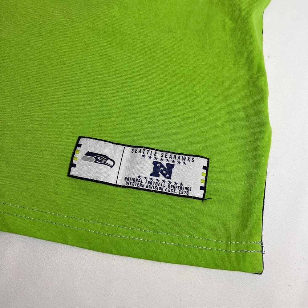 🏈Seattle Seahawks 🏈 Men’s Tshirt -Size Medium - Picture 8 of 9